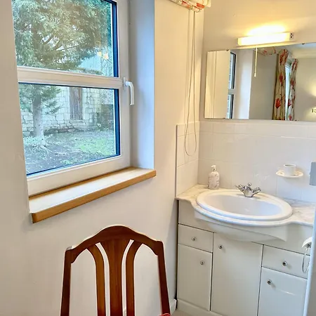 New Tower House - At 10 Pear Tree Court With Parking Holiday home *