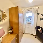 New Tower House - At 10 Pear Tree Court With Parking 度假居 *